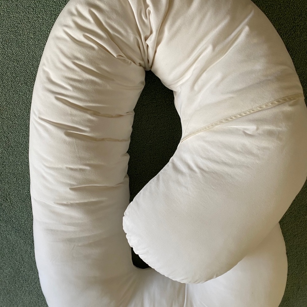 pregnancy pillow